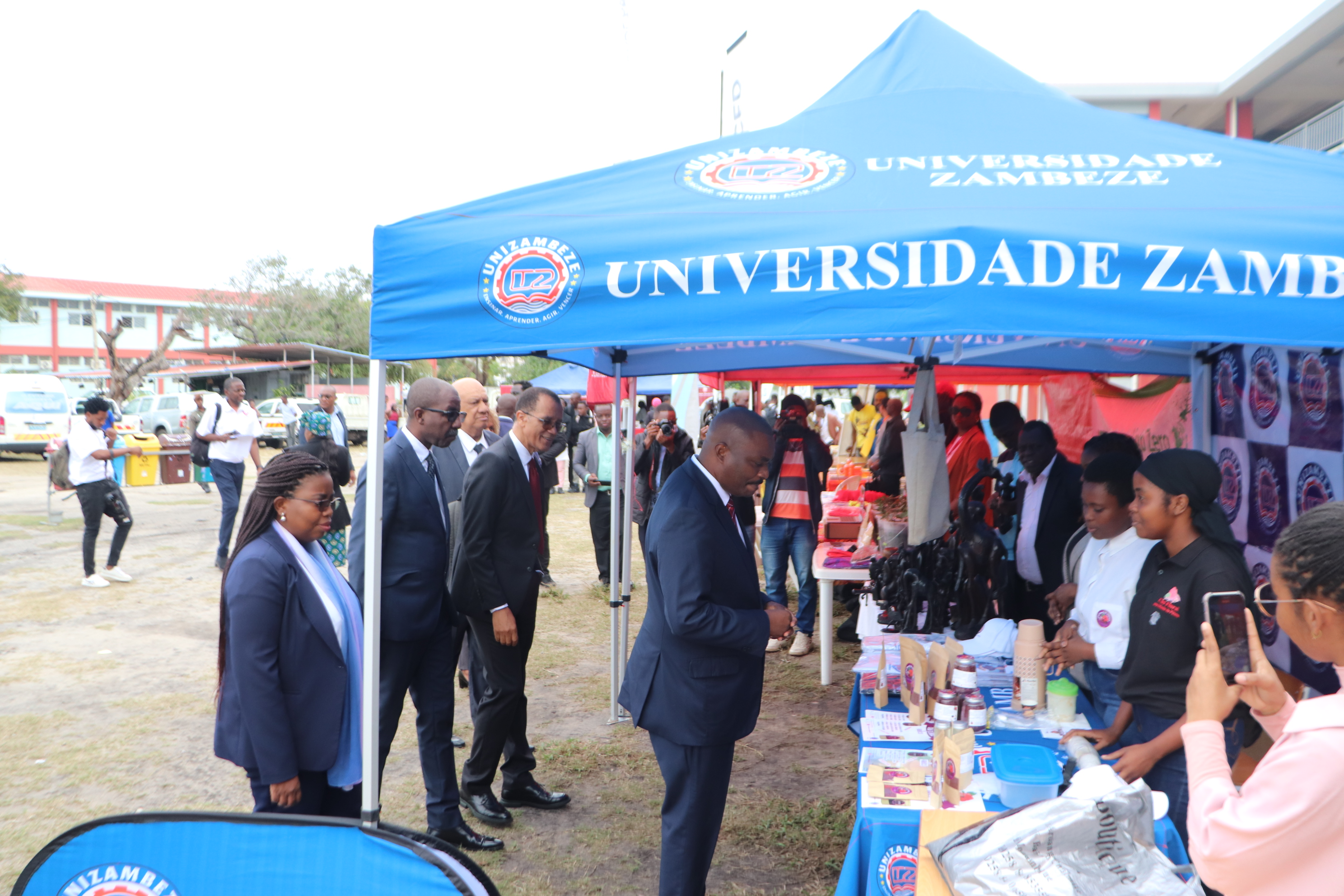 Exposição na Feira Interuniversitária